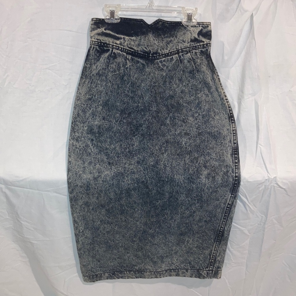 EUC Junior’s BLACK DENIM HIGHWAIST PENCIL SKIRT w/Rear Split, Cute Cutout Waist